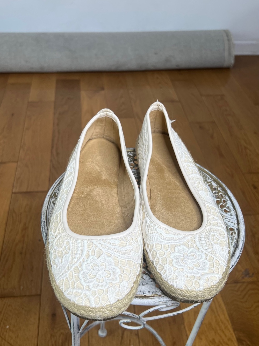 Aerosole Lace Espadrilles Flats in Cream - Women's Slip-On Casual Shoes